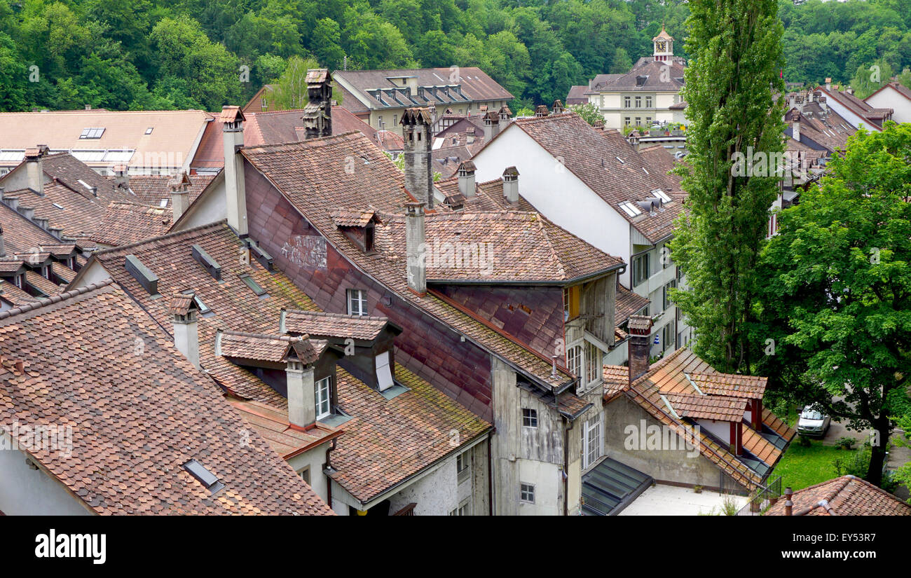 Ansicht von oben alte Stadt Stadt und Haus Dach auf Brücke in Bern, Schweiz Stockfoto
