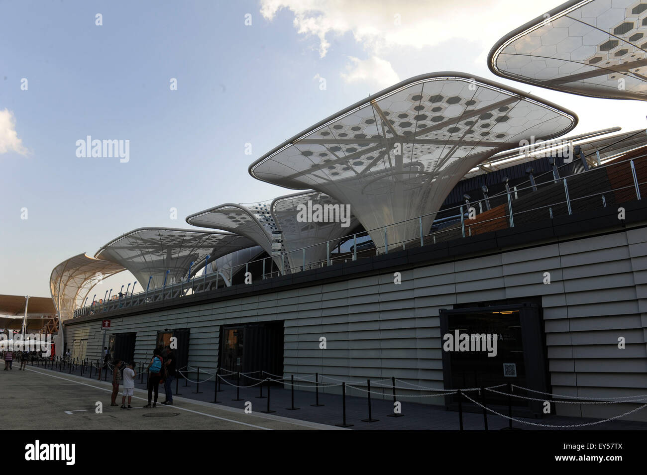 Italien Mailand Expo deutschen Pavillon im freien Abend 2015, Architektur, Gebäude, Stadt, bunten, Bau, Europa, europäische, Stockfoto