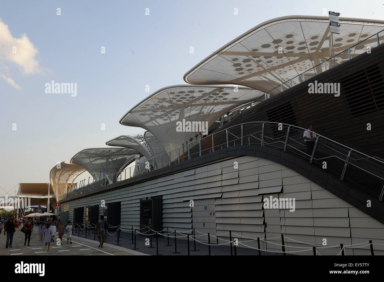 Italien Mailand Expo deutschen Pavillon im freien Abend 2015, Architektur, Gebäude, Stadt, bunten, Bau, Europa, europäische, Stockfoto