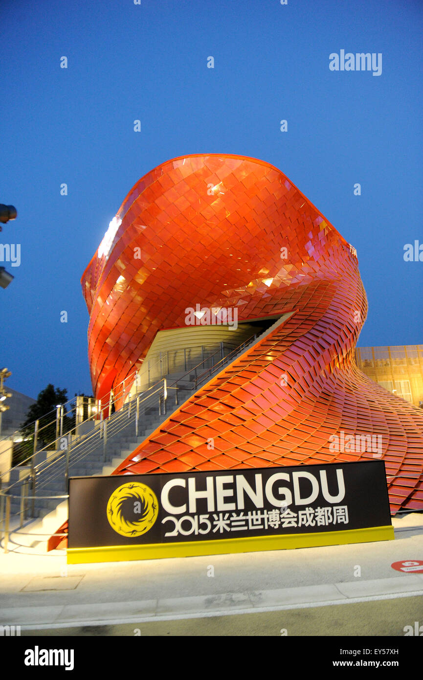 Italien Mailand Expo Pavillon Yanke im freien nachts 2015, Architektur, Gebäude, Stadt, bunten, Bau, Europa, europäische, Stockfoto