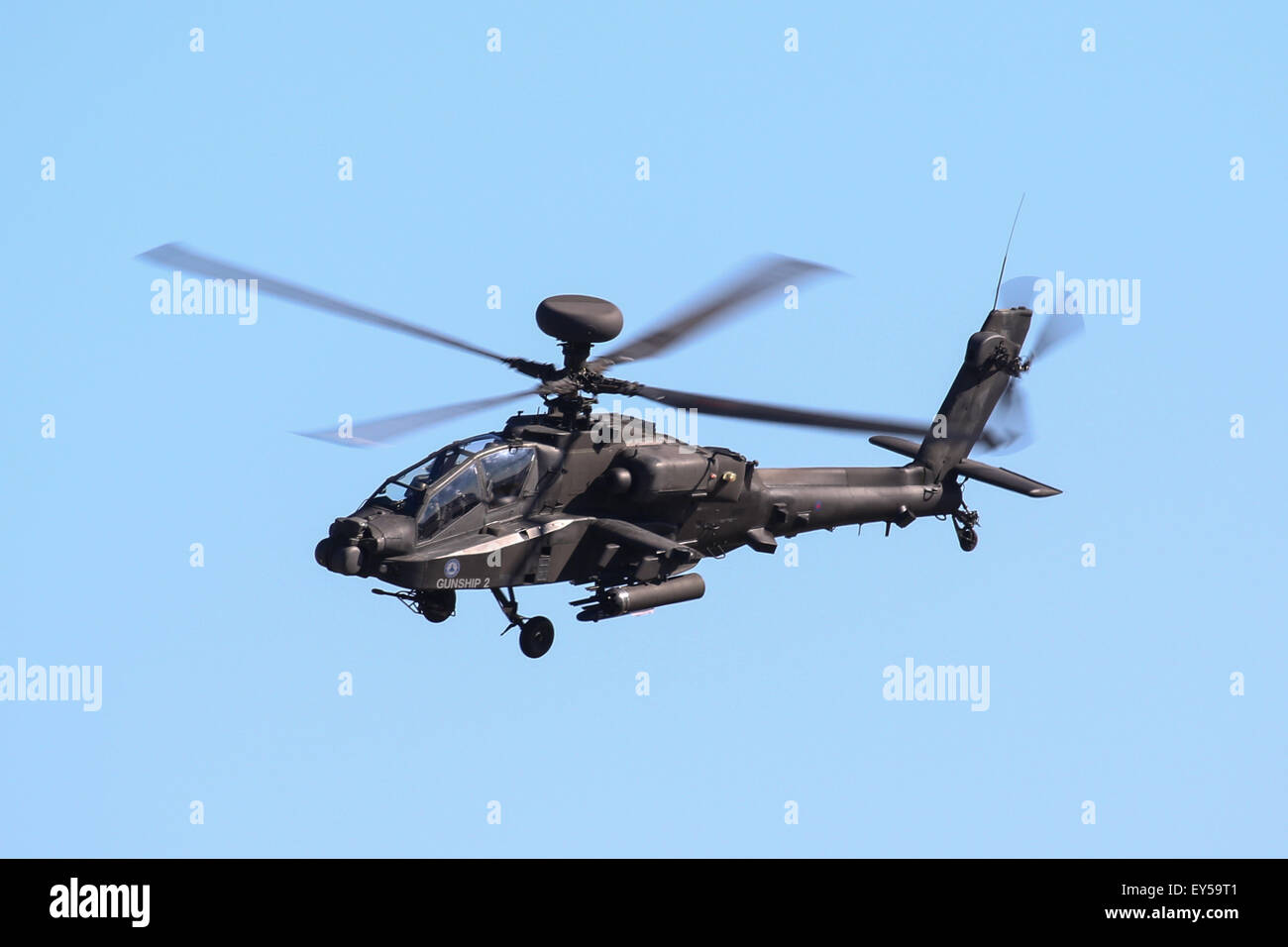 Apache Attack Hubschrauber bei einer Flugshow Stockfoto