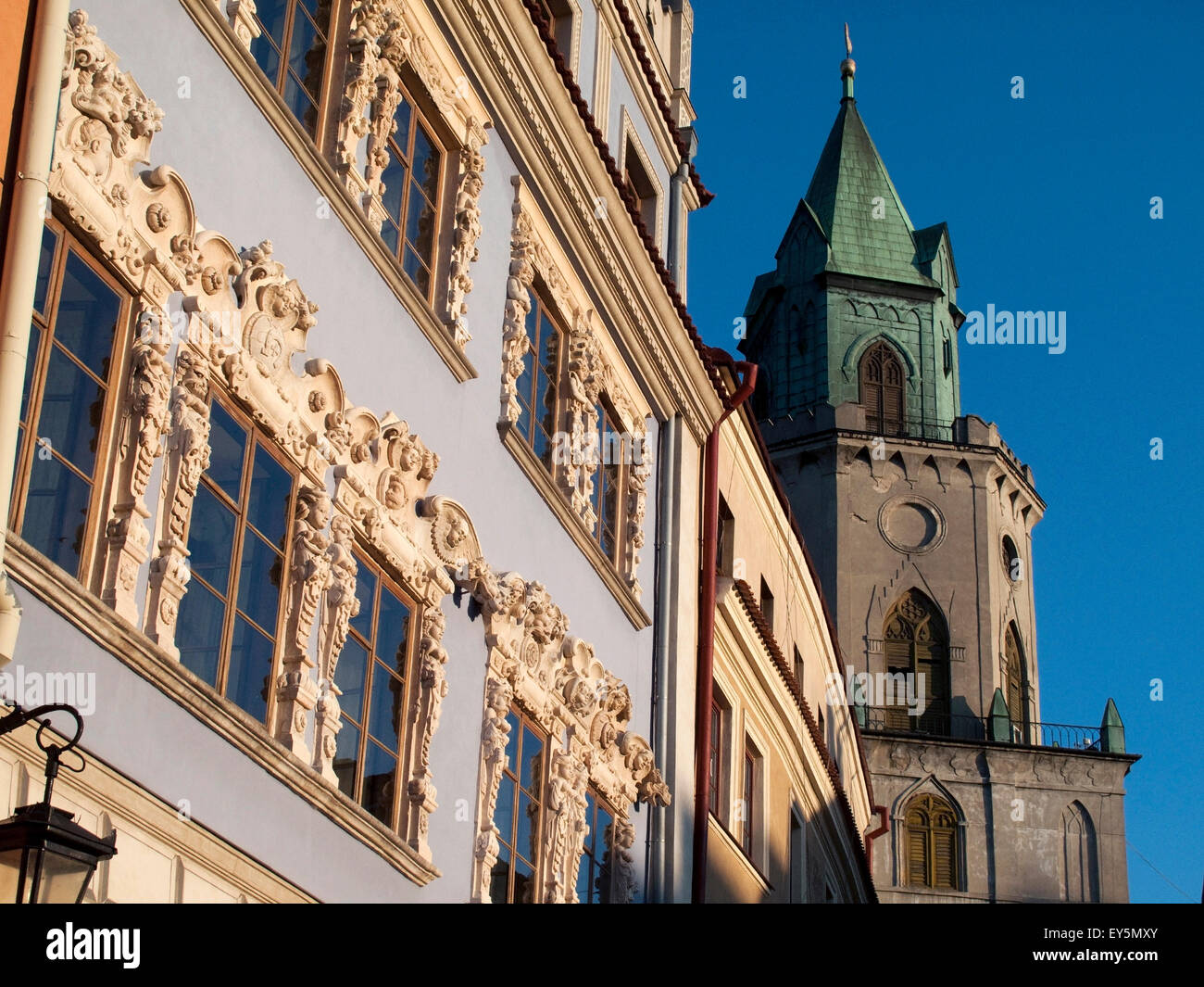 Konopnica Wohnhaus am Hauptplatz und trinitarische Turm, Lublin, Polen Stockfoto