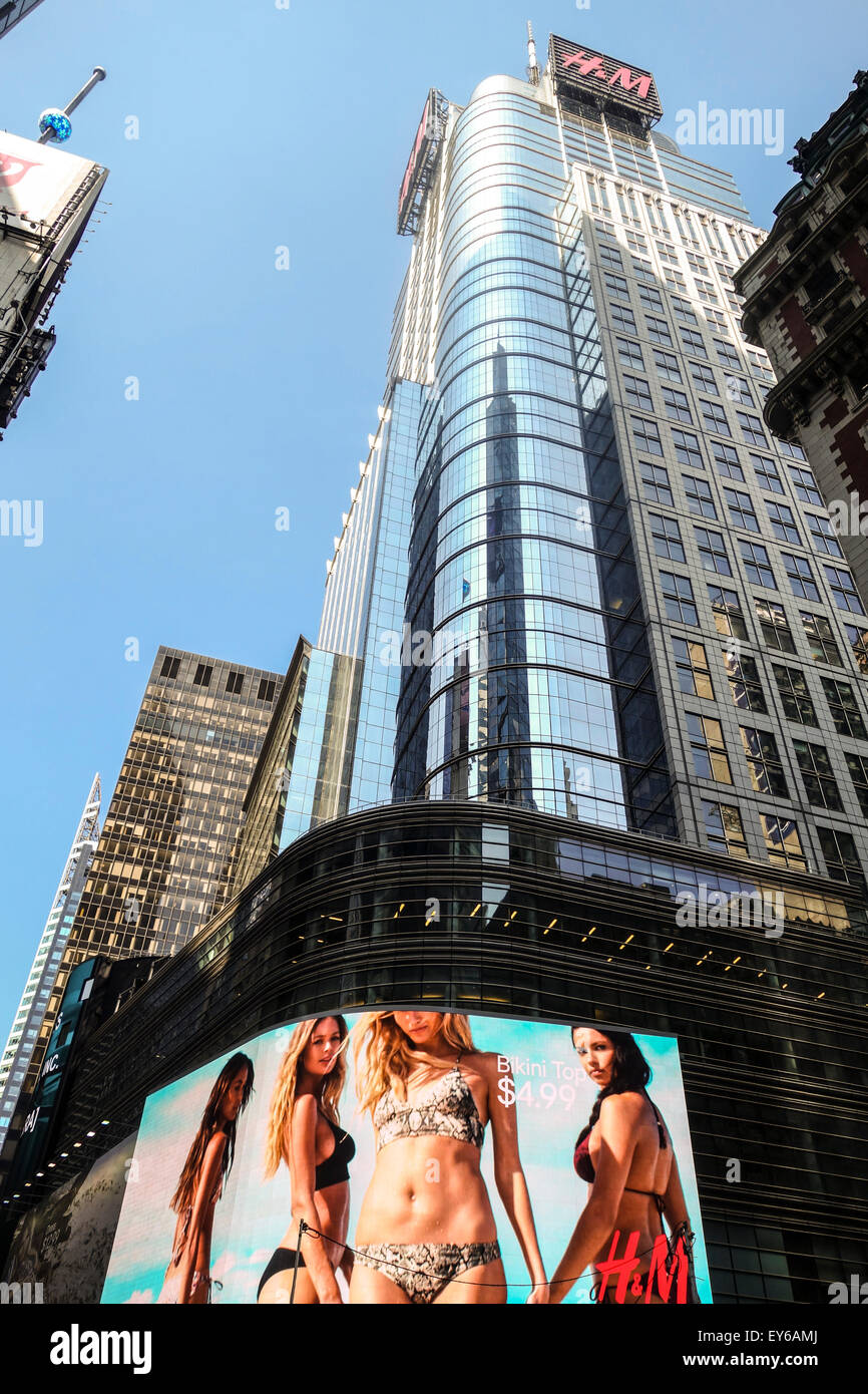 Die Condé Nast Building, 4 Times Square, Gebäude, Büroturm, Times Square, Manhattan New York, USA. Stockfoto