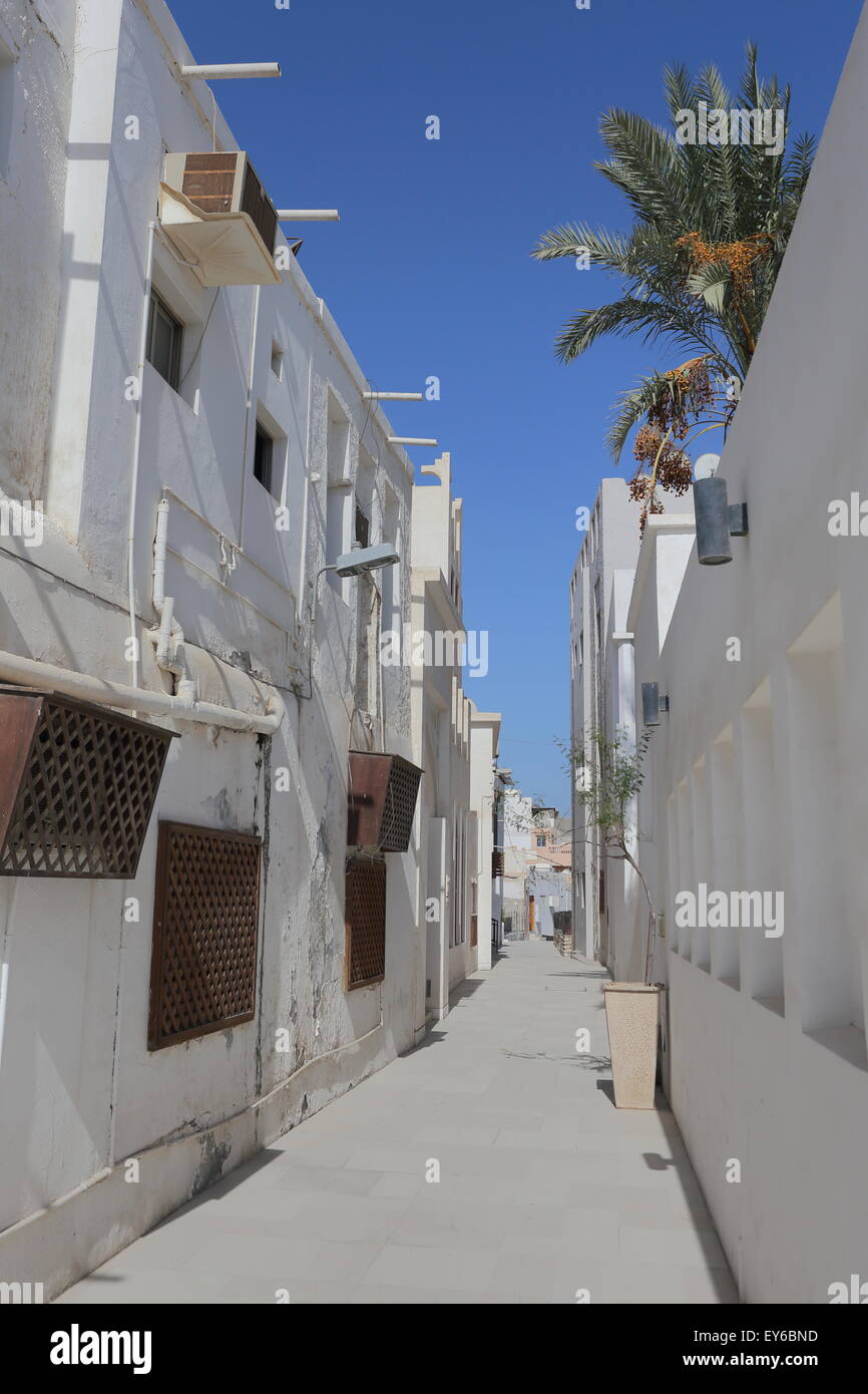 Eine Gasse und Häuser auf dem Pearl-Trail in alten Muharraq, Königreich von Bahrain Stockfoto