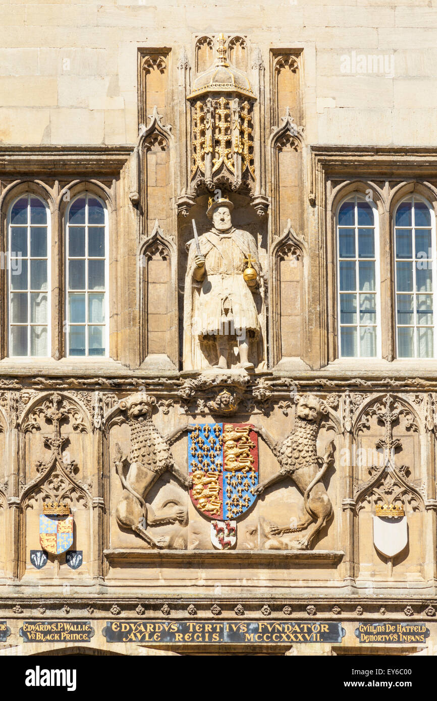 Trinity College große Tor mit Henry VIII carving-Cambridge Universität Cambridgeshire England UK GB EU Europa Stockfoto