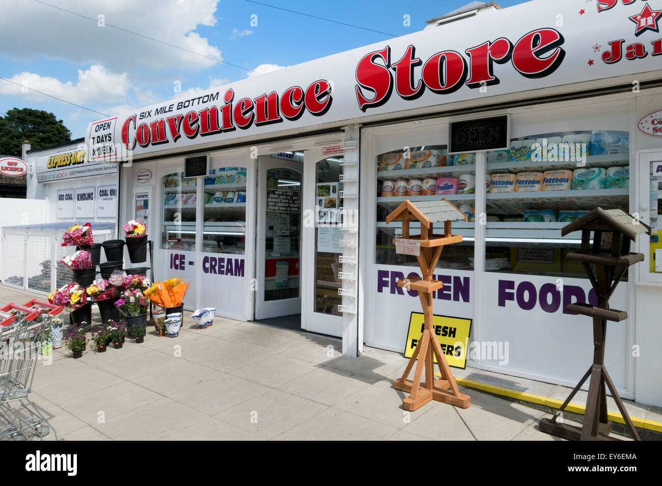 Convenience-Store-Shop, Cambridgeshire England UK Stockfoto