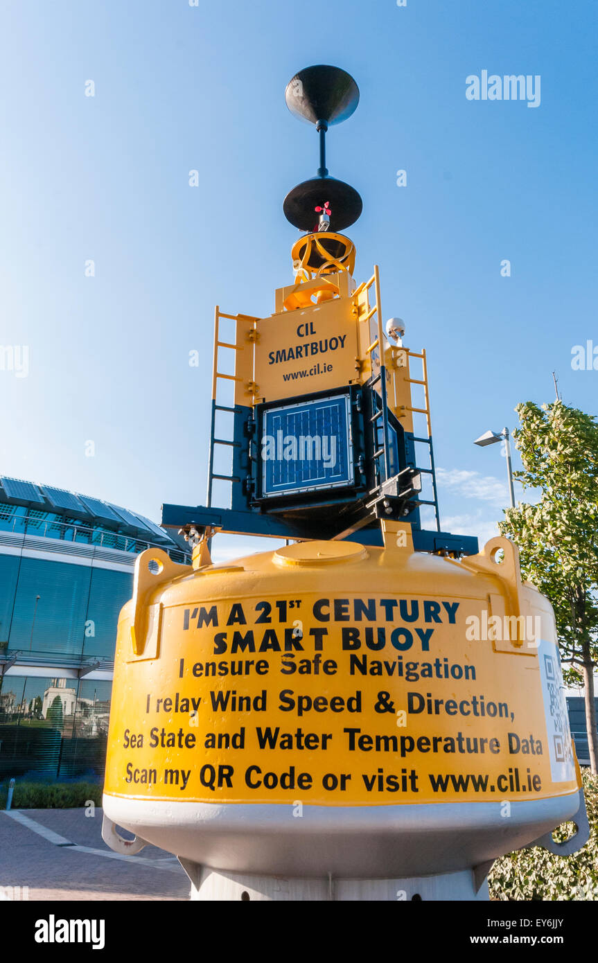 21. Jahrhundert intelligente Boje an die Kommissare für irische Lichter, Dun Laoghaire, Dublin Stockfoto