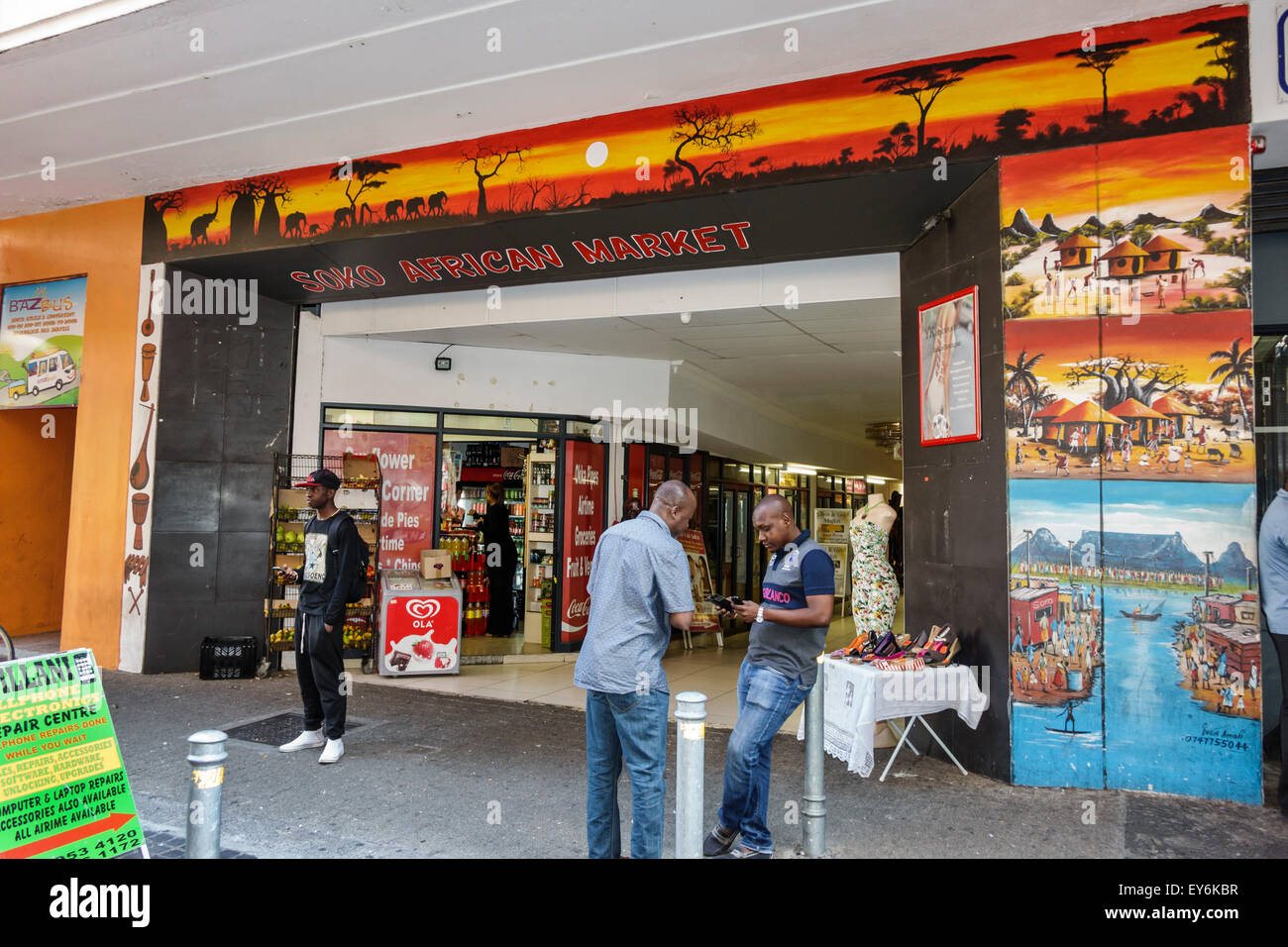 Kapstadt Südafrika,Stadtzentrum,Zentrum,Soko Market,Front,Eingang,Shopping Shopper Shopper Shop Shops Markt Märkte Marktplatz Kauf Verkauf,re Stockfoto