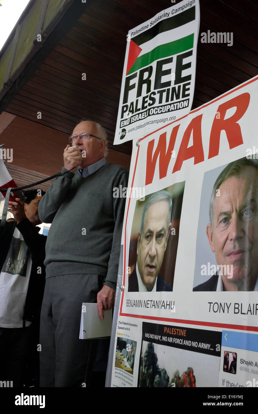 Dr. Brian Iddon, die verwenden, um die MP für Bolton Südost anlässlich einer Free Palästina Rally in Bolton, Lancashire England UK Stockfoto