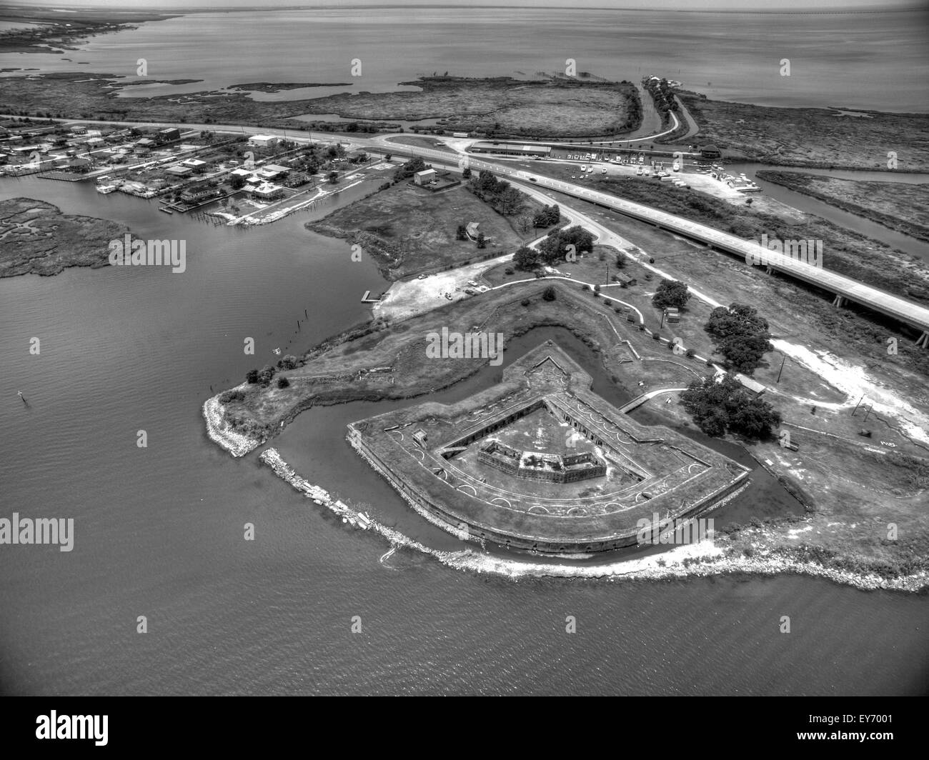 Schwarz / weiß Luftaufnahme des Fort Pike auf Rigolets in der Nähe von New Orleans. Stockfoto