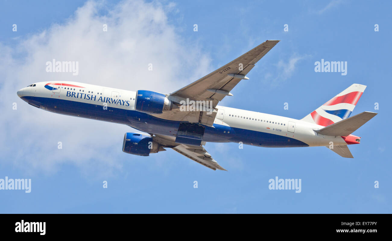 British Airways Boeing 777 G-ZZZB vom Flughafen London-Heathrow LHR Stockfoto