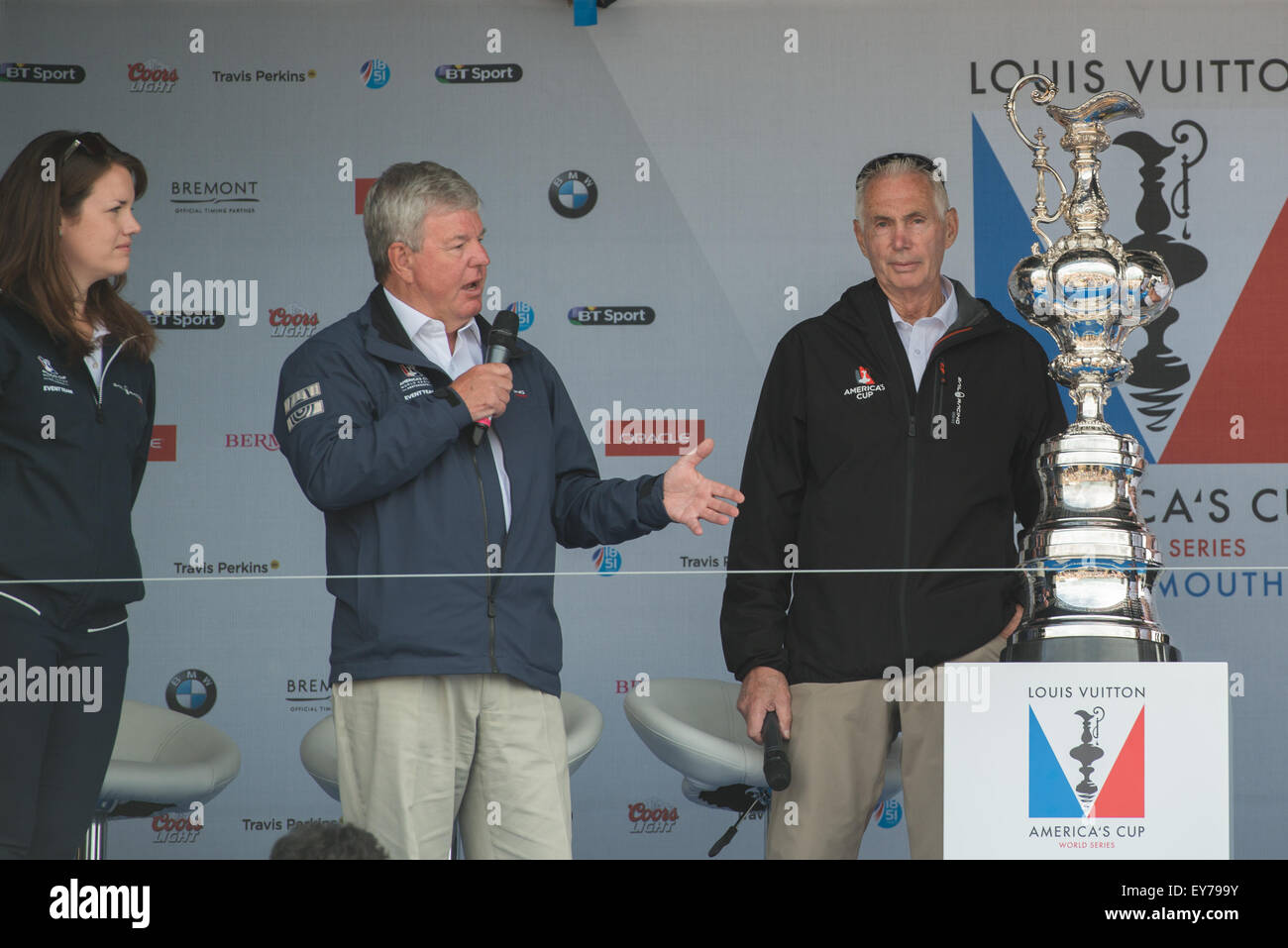 Portsmouth, UK. 23. Juli 2015. Sir Keith Mills ist über seine Ambitionen für den Americas Cup und Ben Ainslie Racing interviewt. Bildnachweis: MeonStock/Alamy Live-Nachrichten Stockfoto