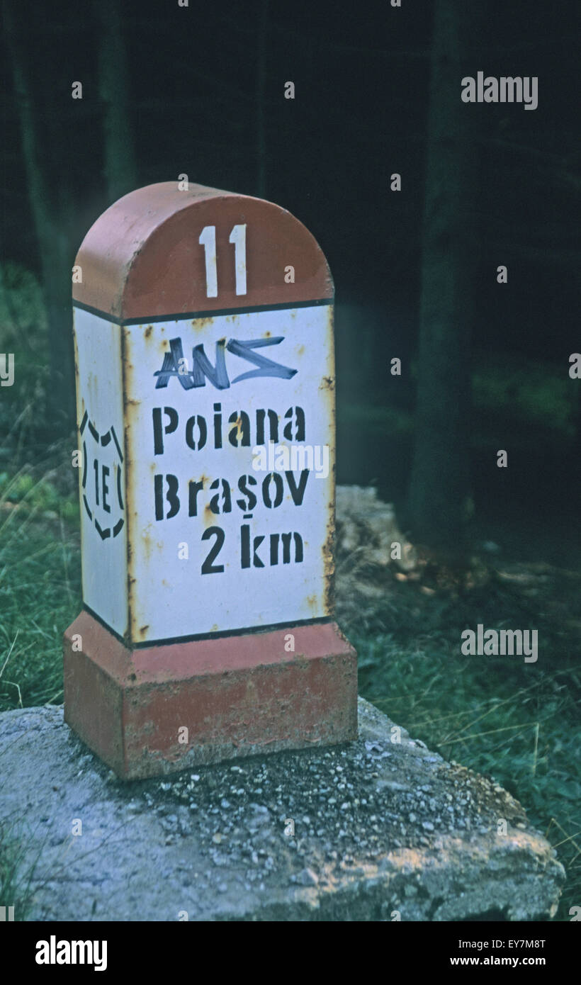 Poiana Brasov, Siebenbürgen, Rumänien, Europa, Kilometer Straßenschild Stockfoto