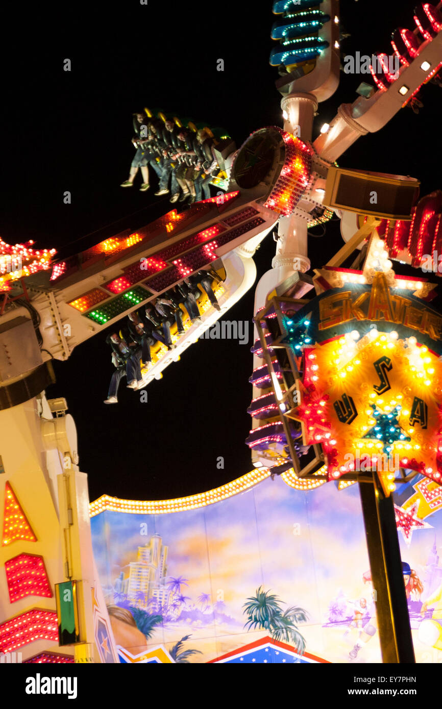 Kirmes-Fahrt Nürnberg Stockfoto