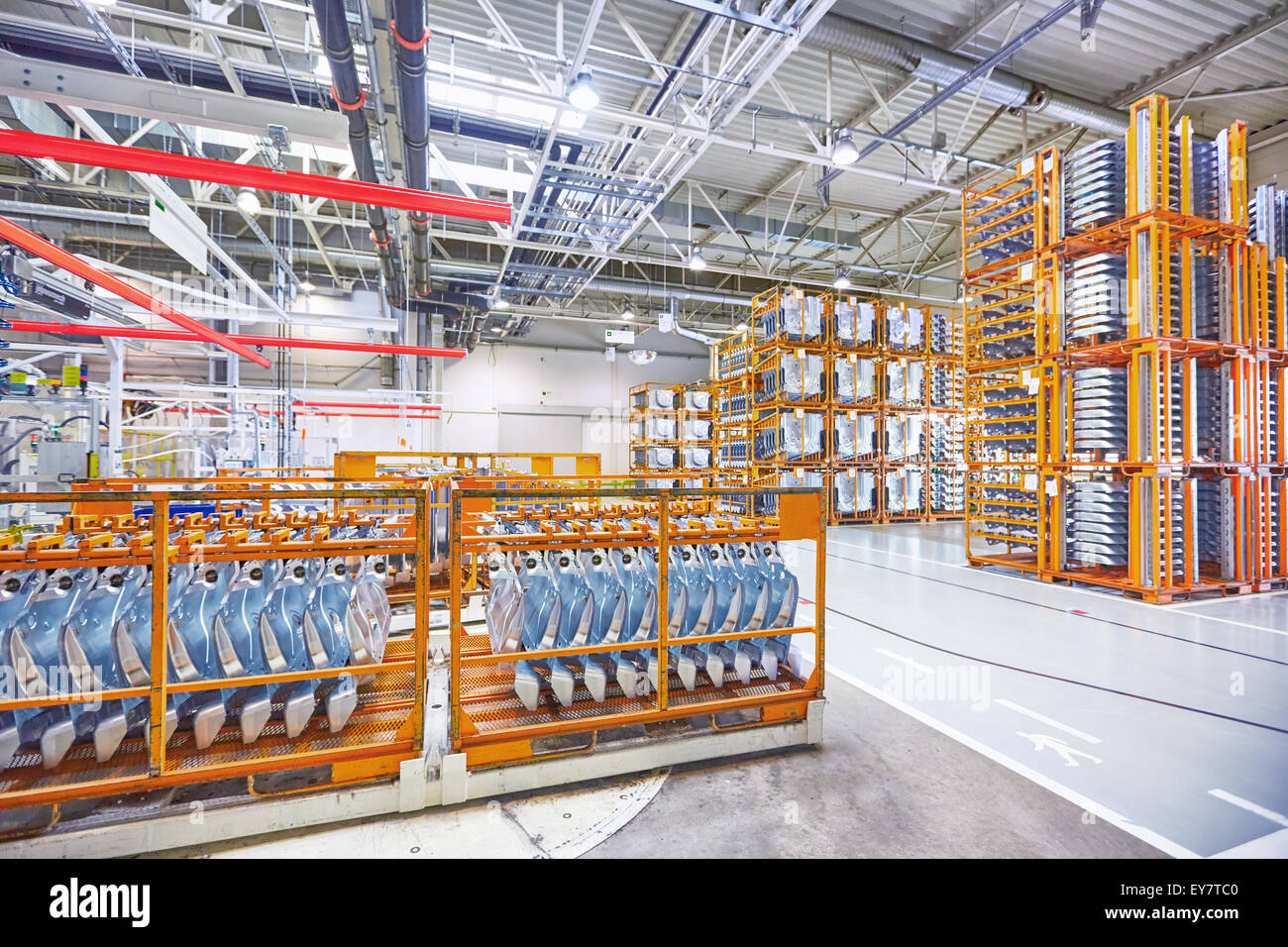 Ersatzteile in einer Autofabrik Stockfoto