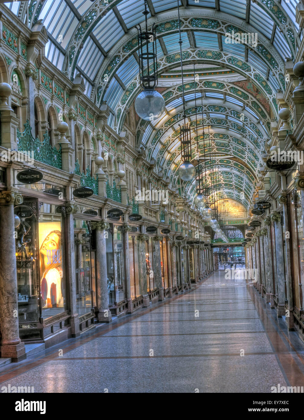 Grafschaft Arcade, Leeds City Centre, West Yorkshire, England, Vereinigtes Königreich Stockfoto