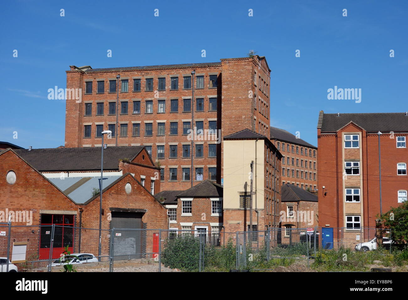 Derby-Mischung von Gebäuden alle Ziegel aber von allen stammt aus dem 18. bis 20. Jahrhundert industrielle Inland Stockfoto