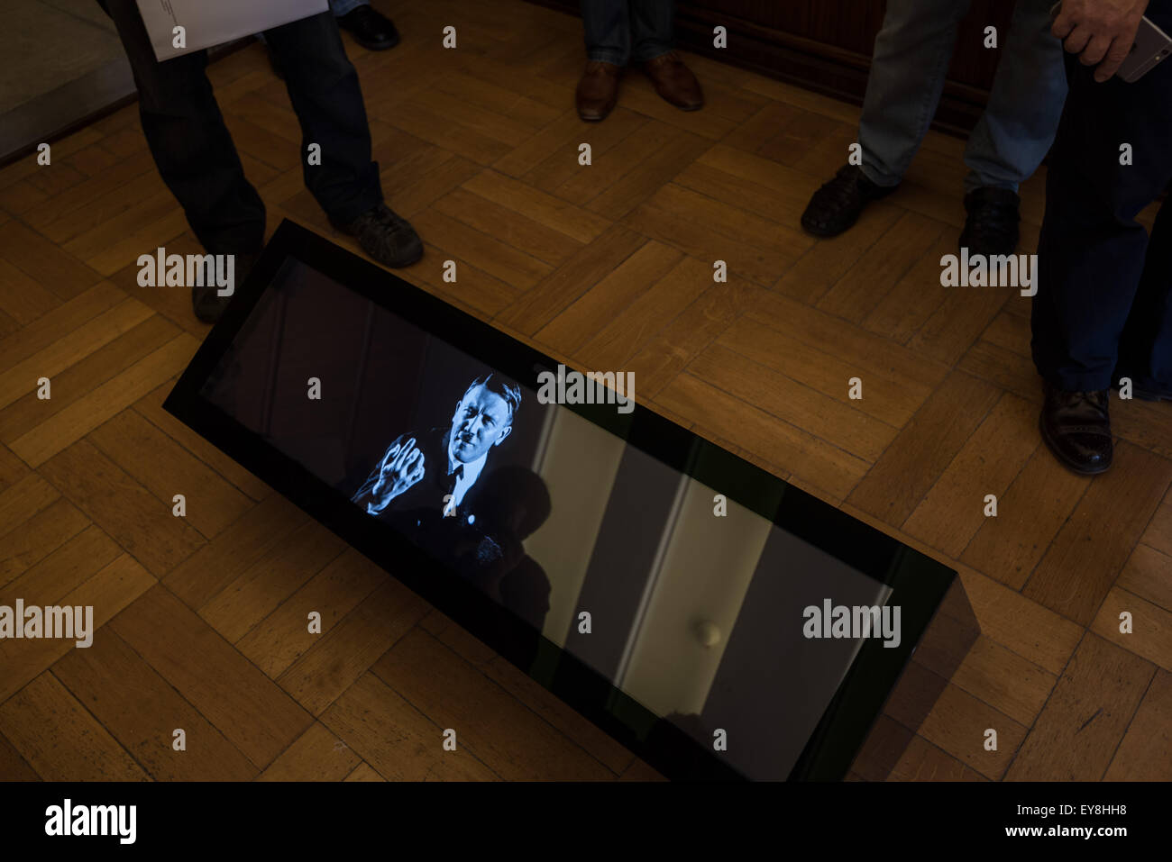 Ein digitales Foto von Adolf Hitler im Siegfried-Wagner-Haus in Bayreuth, Deutschland, 24. Juli 2015. Die Richard-Wagner-Museum in Bayreuth wird Repoen nach umfangreichen Renovierungsarbeiten am 26. Juli 2015. FOTO: NICOLAS ARMER/DPA Stockfoto