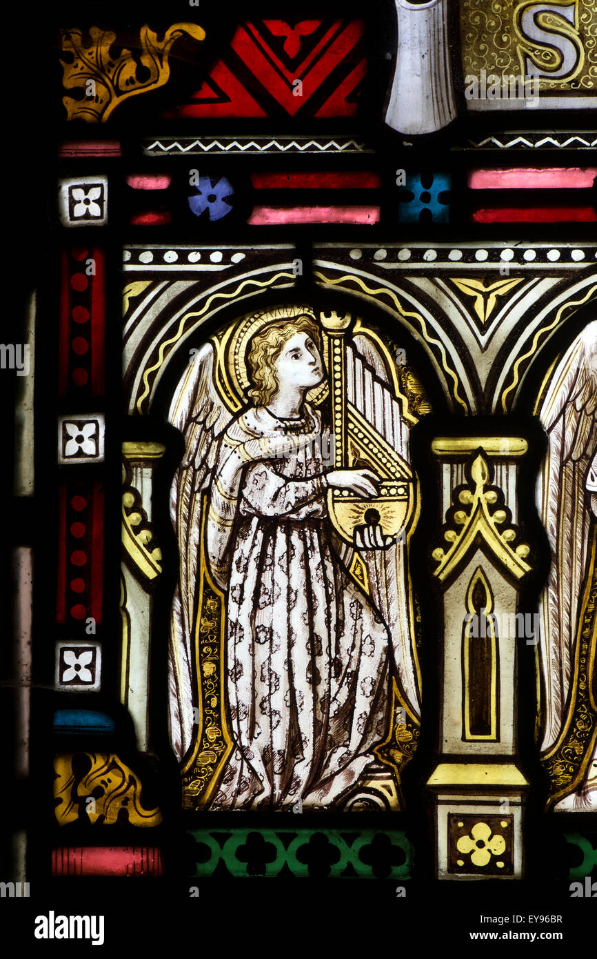 Engel Musiker Glasmalerei, Holy Trinity Church, Shenington, Oxfordshire, England, UK Stockfoto