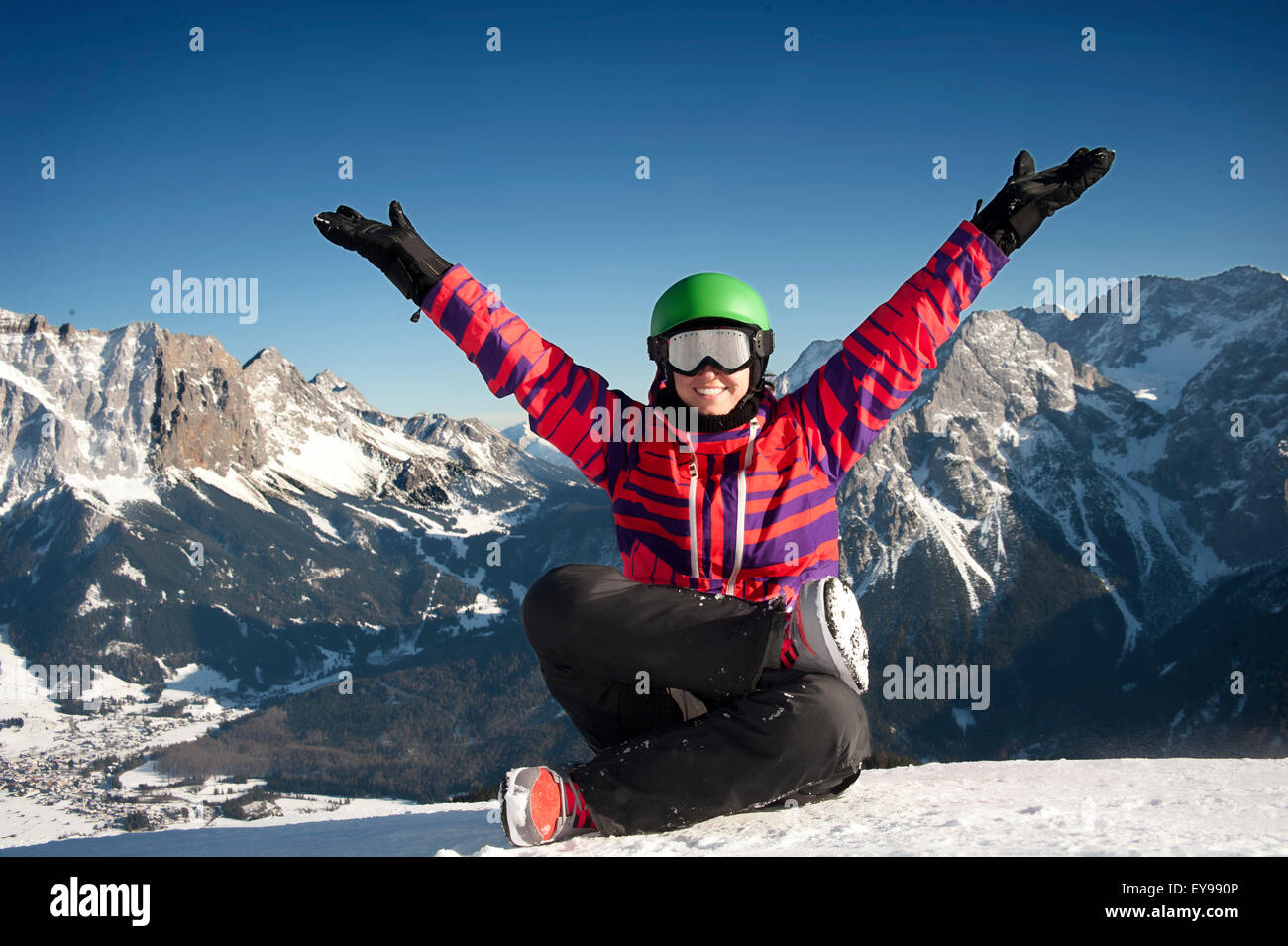Porträt von einem weiblichen snowboarder Stockfoto