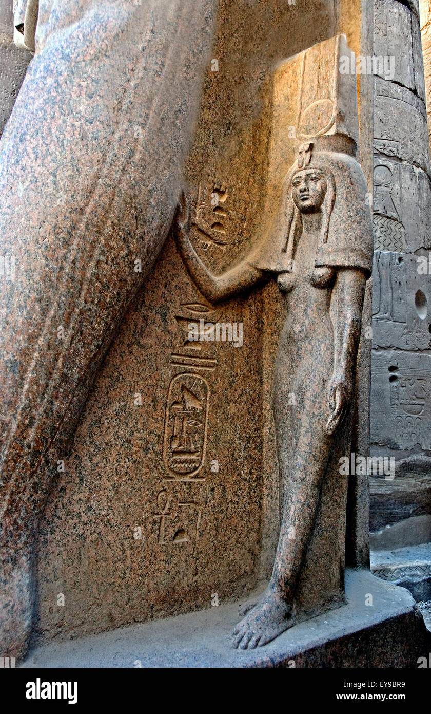 Luxor, Ägypten. Tempel von Luxor (Ipet Resyt): die königliche Gemahlin Nefertari Meretenmut Stockfoto