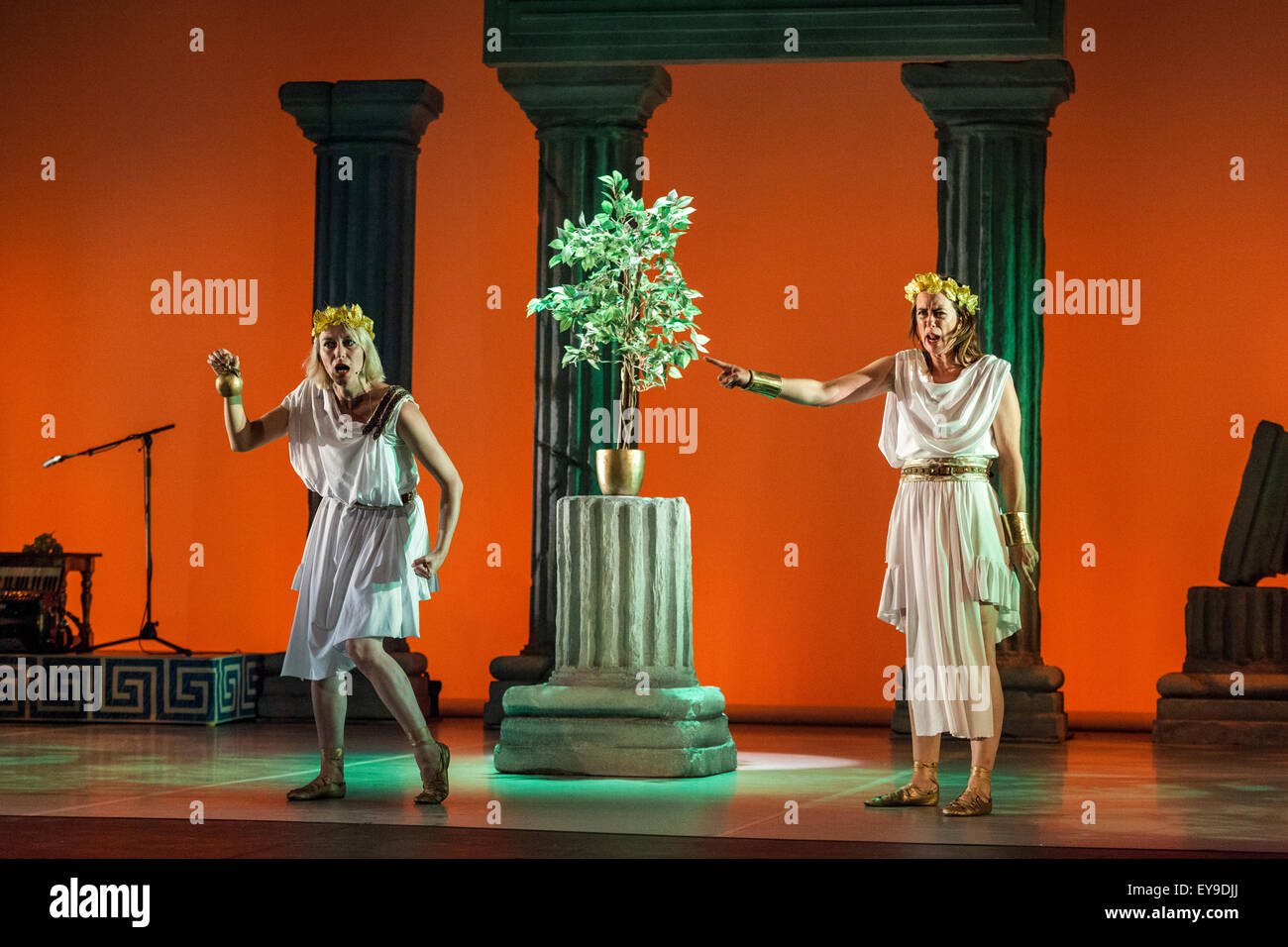 London 24. Juli 2015 - neue Art Club präsentiert Hercules auf der Sadler Wells Peacock Theatre Credit: Danilo Moroni/Alamy Live News Stockfoto