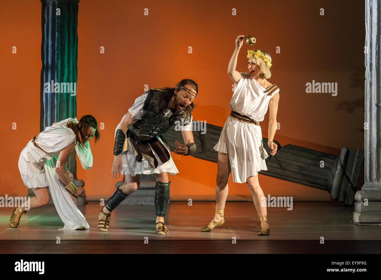 London 24. Juli 2015 - neue Art Club präsentiert Hercules auf der Sadler Wells Peacock Theatre Credit: Danilo Moroni/Alamy Live News Stockfoto