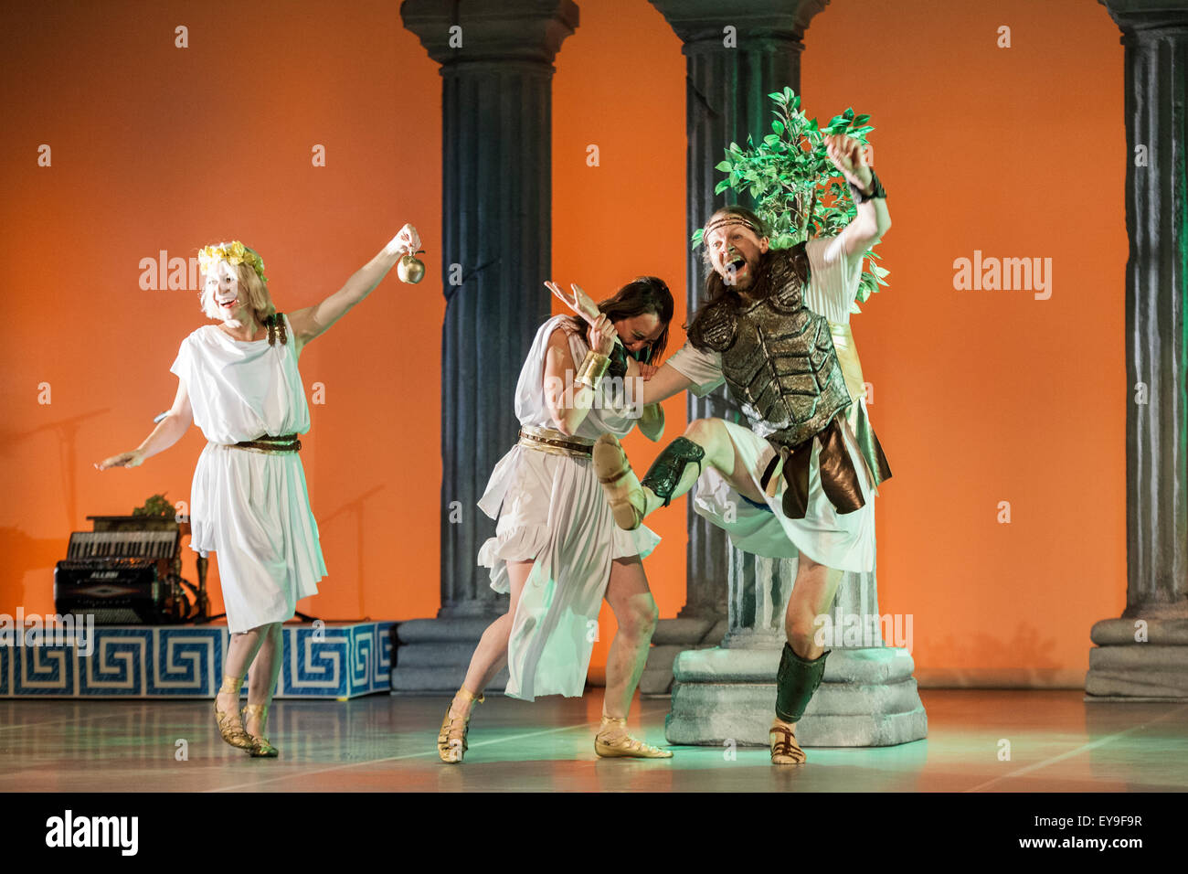 London 24. Juli 2015 - neue Art Club präsentiert Hercules auf der Sadler Wells Peacock Theatre Credit: Danilo Moroni/Alamy Live News Stockfoto