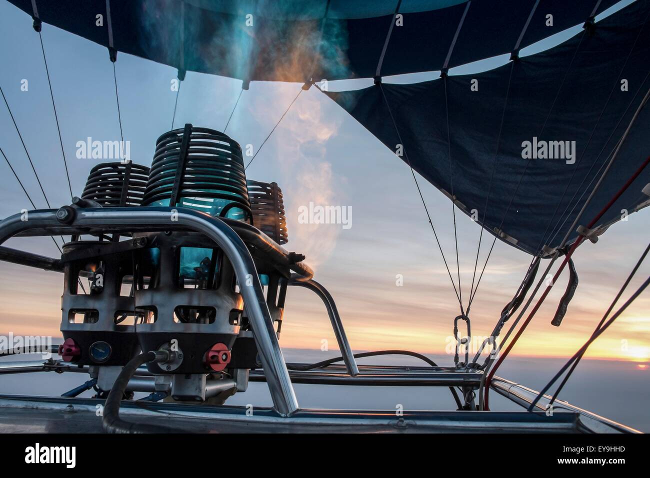 Heißluft-Ballon-Gas-Brenner und Flamme Stockfoto