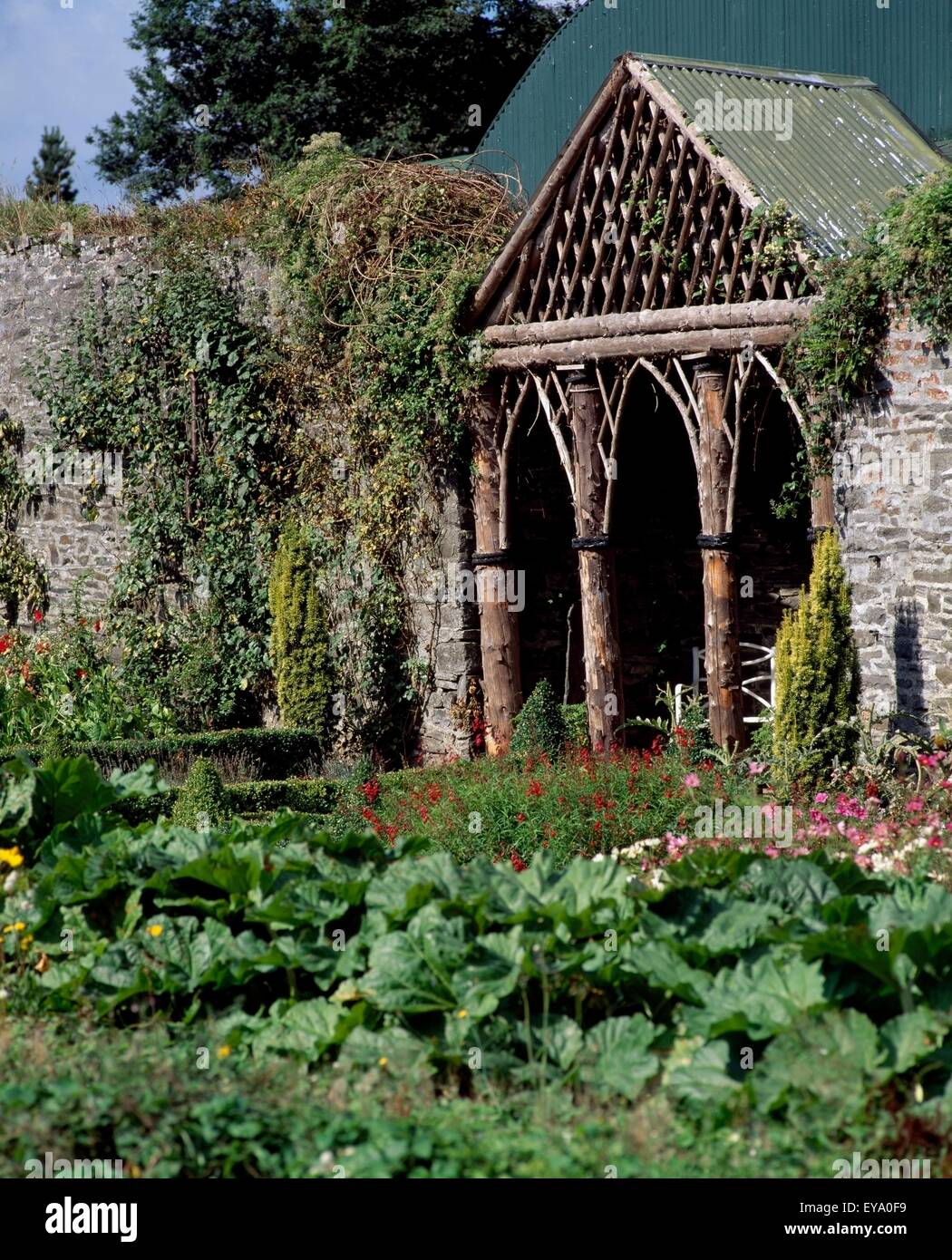 Rustikal-Tempel, ummauerten Garten, Glin Castle, Co Limerick, Irland Stockfoto