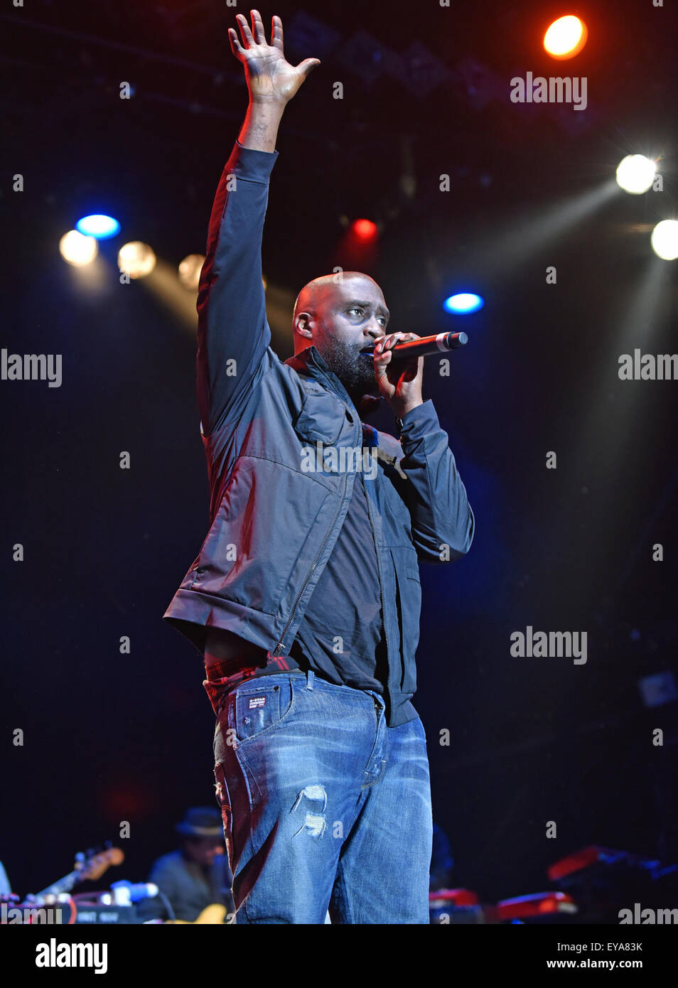 WOMAD Festival, Charlton Park, Wiltshire, UK. 24. Juli 2015.  Bild: Womad Festival Charlton Park Wiltshire: De La Soul, Posdnuos, Dave & Maseo, auf der Open Air Bühne. Date24/07/2015 Ref: Credit: Charlie Bryan/Alamy Live News Stockfoto