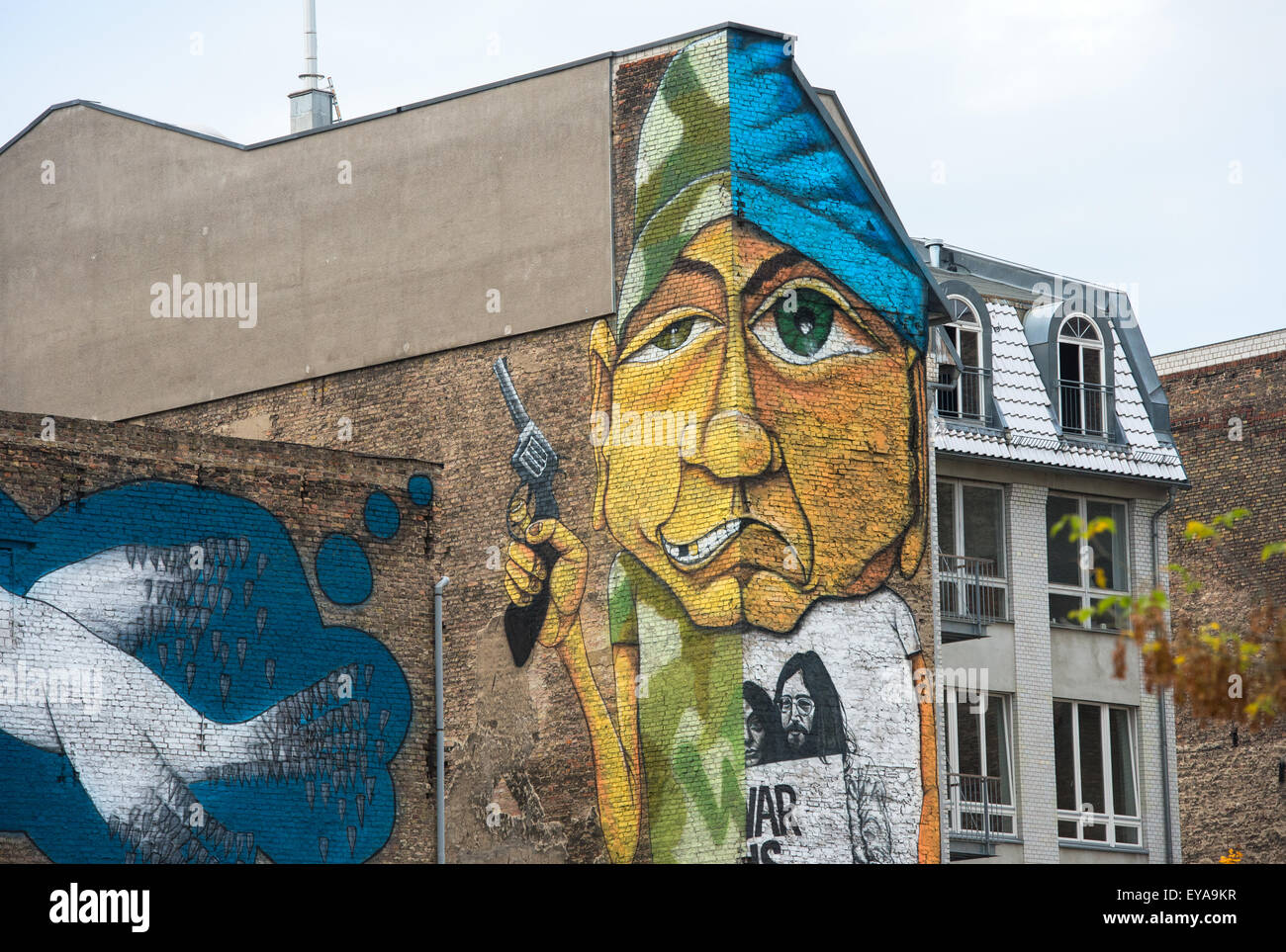 Berlin, Deutschland, Firewalls mit Graffiti in der Köpenicker Str. In Berlin-Mitte Stockfoto