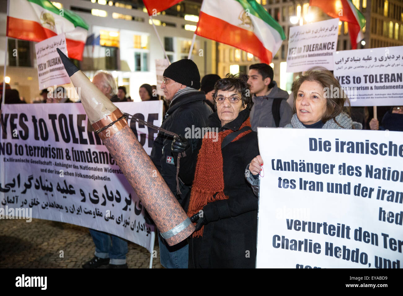 Berlin, Deutschland, Mahnwache für die Opfer der Anschläge in Frankreich Stockfoto
