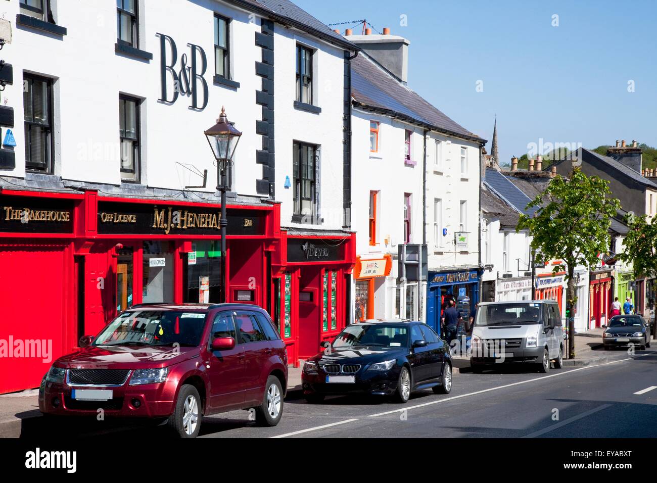 Außenansicht des Stadt Pub; Westport, County Mayo, Irland Stockfoto