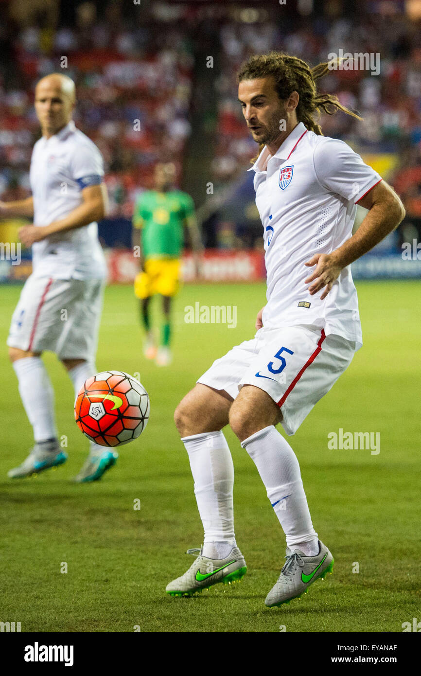 Atlanta, GA, USA. 22. Juli 2015. #5 USA M Kyle Beckerman während des CONCACAF Gold Cup-Halbfinale zwischen den USA und Jamaika im Georgia Dome in Atlanta, GA. Jacob Kupferman/CSM/Alamy Live News Stockfoto