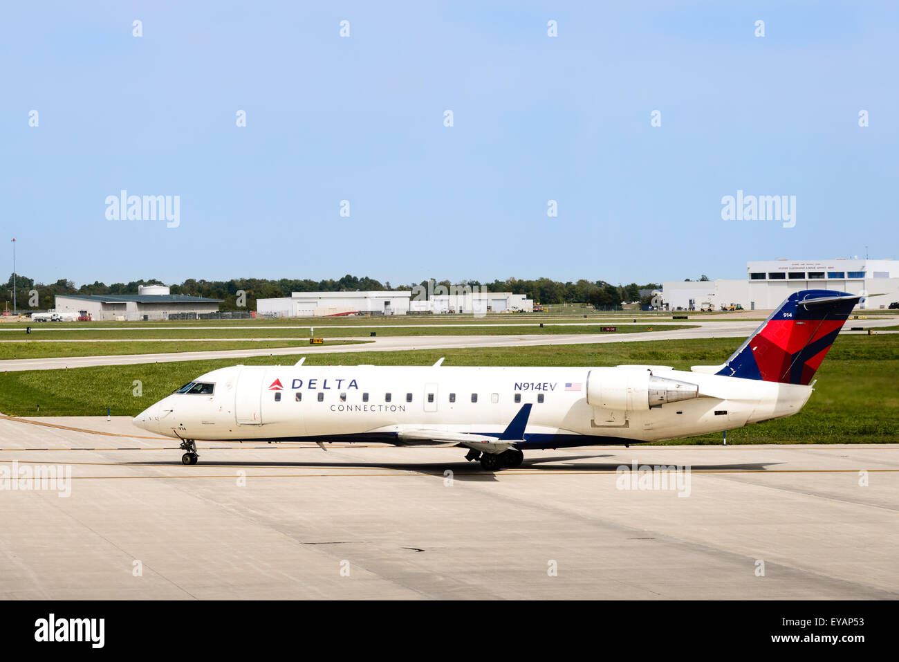 Delta-Verbindung (Expressjet Airlines) CRJ-200ER, Flughafen Springfield-Branson, Missouri Stockfoto