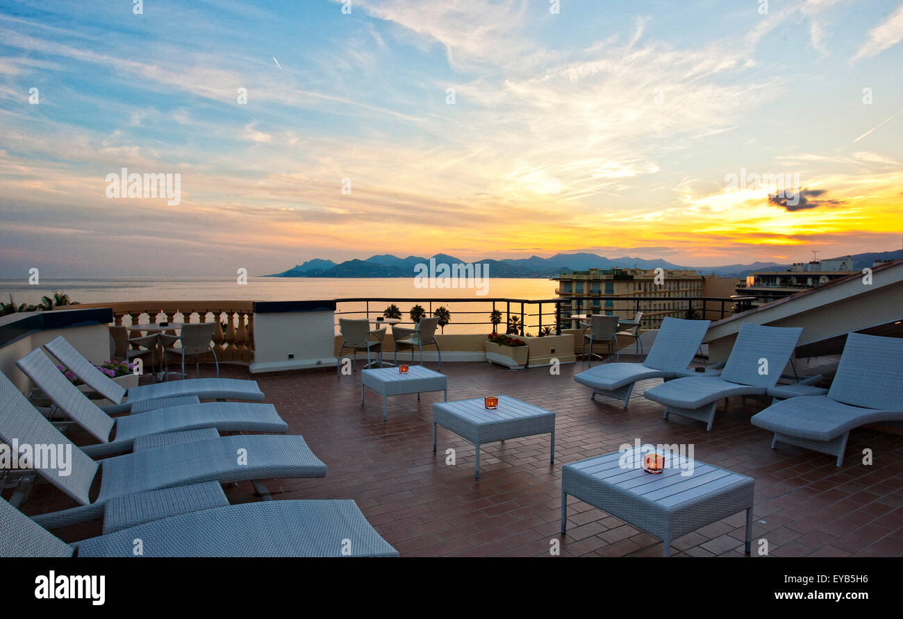 Romantischer Sonnenuntergang in Côte d ' Azur, cannes Stockfoto