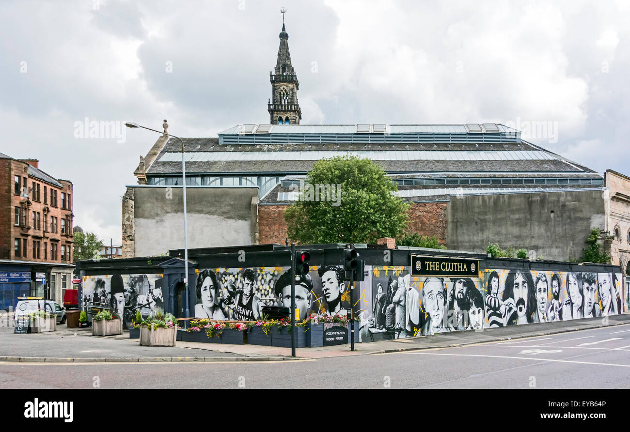 Umgebaut, The Clutha Pub und Bar an der Ecke von Stockwell Street und Clyde Street Glasgow Schottland Stockfoto