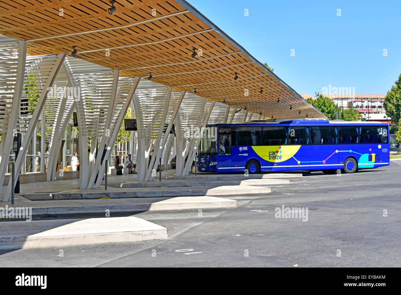 Aix-en-Provence Frankreich neue öffentliche Verkehrsmittel französische Busbahnhof modernes Gebäude Stockfoto