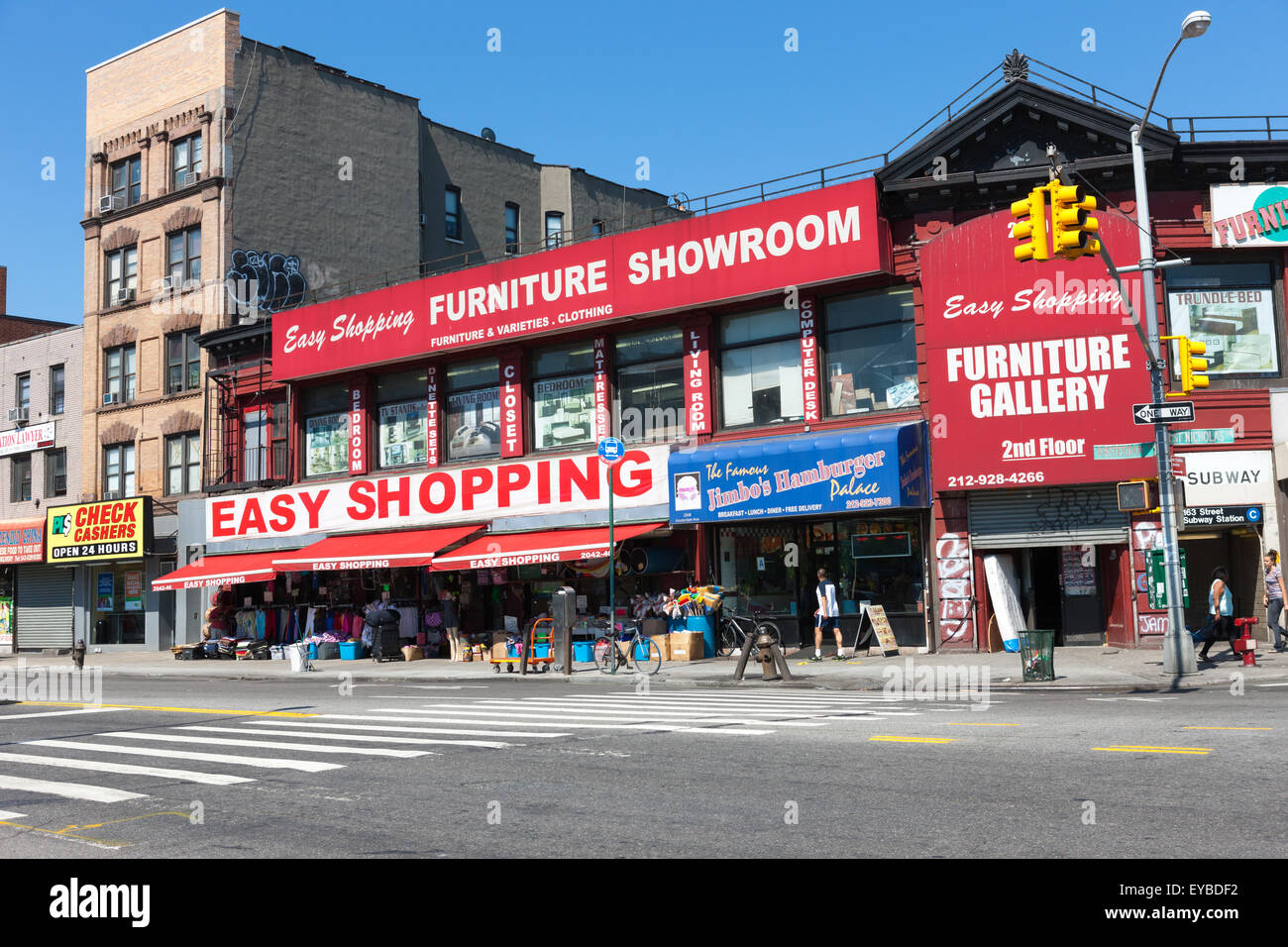 Easy Shopping Möbelhaus in Washington Heights-Abschnitt von New York City. Stockfoto