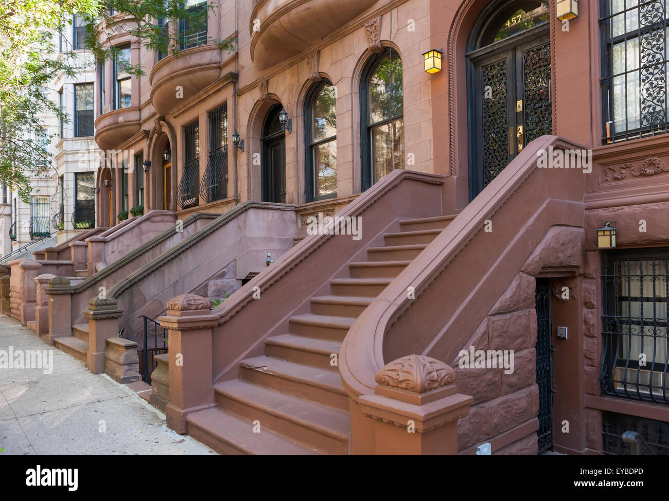 Neuromanischen Sandsteinhaus Häuser in Hamilton Heights / West Harlem in New York City. Stockfoto