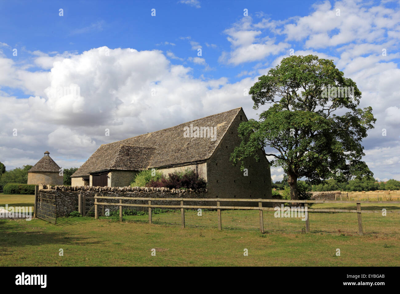 Bauernhof bei Minster Lovell, Oxfordshire, England, UK. Stockfoto