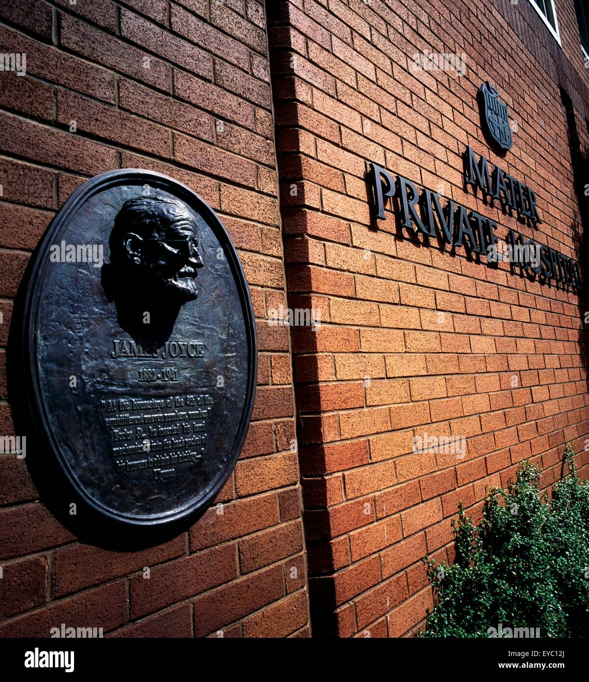 7 Eccles St, Mater Private Hospital, Dublin, Co. Dublin, Irland; Plaque, James Joyce und Blooms Haus In Ulysses Stockfoto