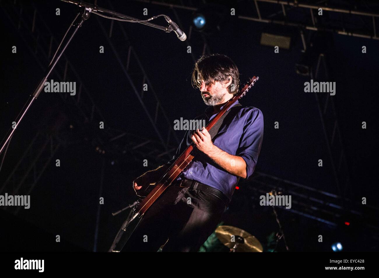 Mailand, Italien. 26. Juli 2015. dEUS Höchstleistungen live Carroponte Sesto San Giovanni Mailand, Italien: Roberto Finizio / Alamy Live News Stockfoto