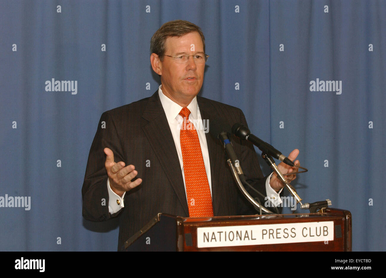 Federal Express CEO Douglas Duncan spricht im Presseclub in Washington D.C. Stockfoto