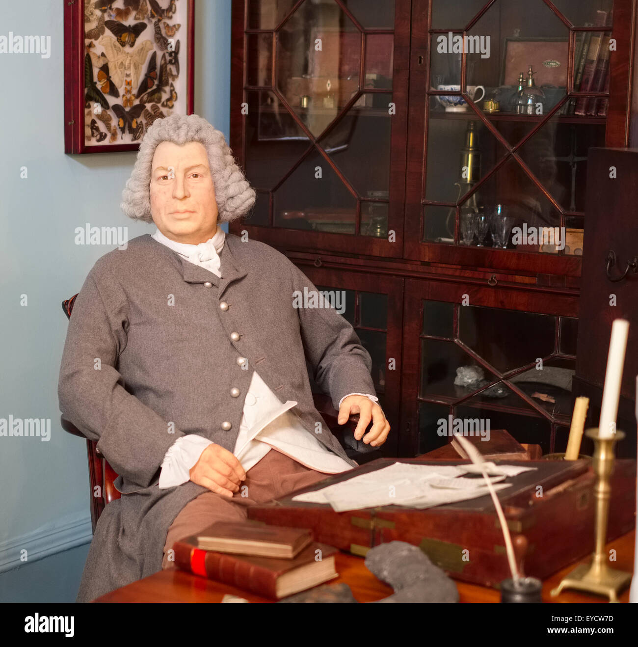 Eine Figur des Erasmus Darwin in seinem Arbeitszimmer an Erasmus Darwin
