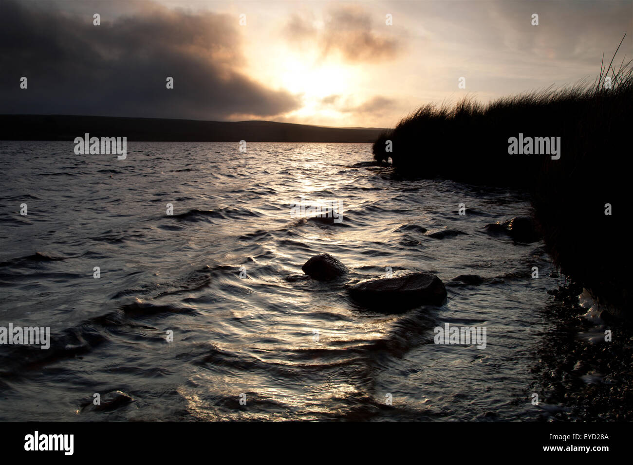 Foto von Jamie Callister ©. Sonnenuntergang am Llyn Aled, Denbighshire, Nordwales, 27. Juni 2015. Stockfoto