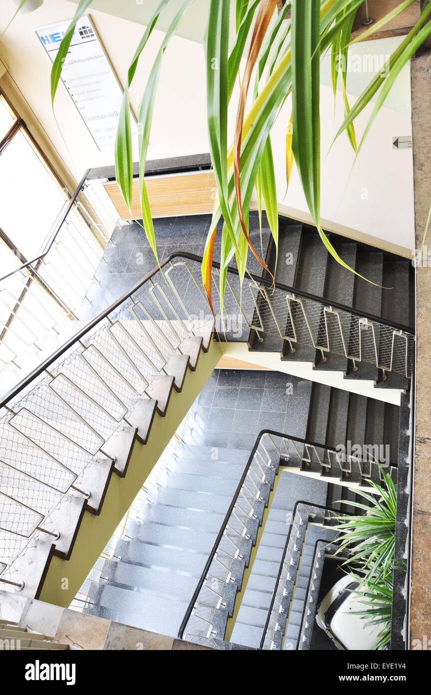 Treppenhaus in das Stasi-Museum, Berlin Stockfoto Treppenhaus in das Stasi-Museum, Berlin Stockfoto