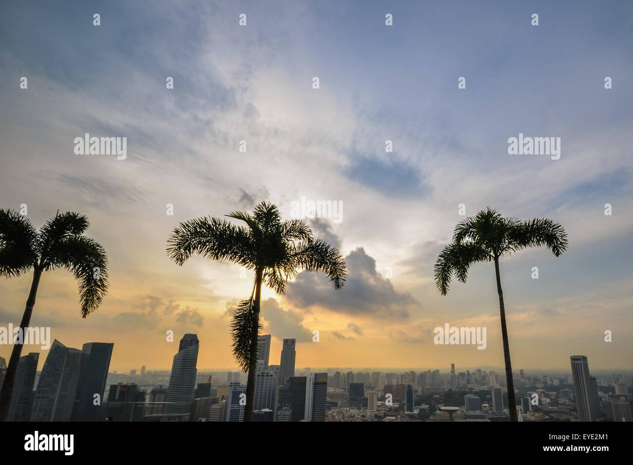 Skyline von Singapur Marina Bay Sands an der Spitze Stockfoto