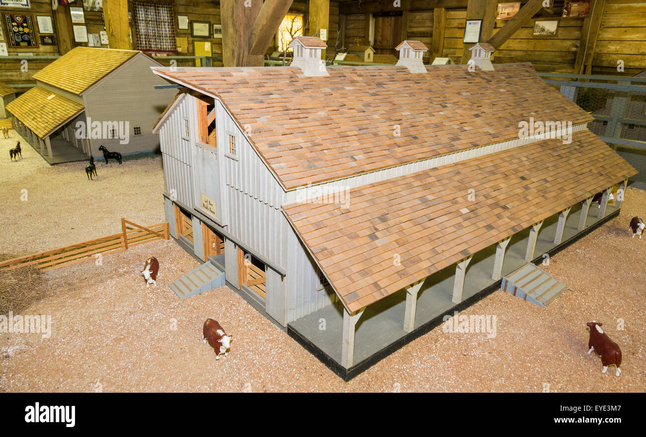 Amana Kolonien in Iowa South Amana, The Barn Museum Moores (1911-1983) Mini Americana, Replica Modell ländliche Gebäude Stockfoto